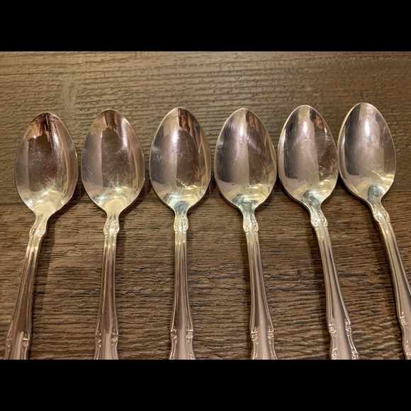 Rogers Bros spoons - Picture 3 of 7